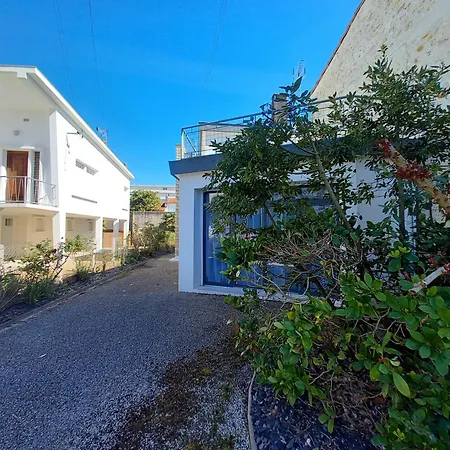 - Maison Des Annees 50 Renovee A Proximite De La De Foncillon Руайян